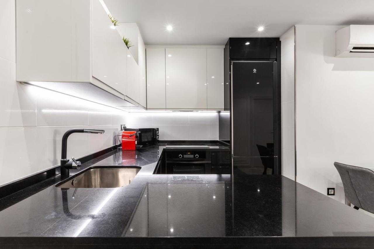 Апартаменты Apartamento La Victoria Малага Экстерьер фото