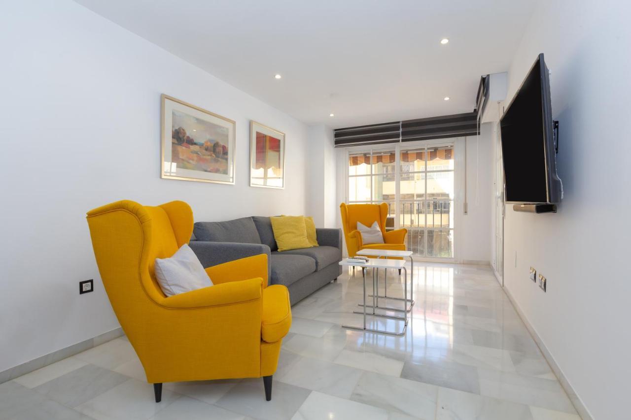 Апартаменты Apartamento La Victoria Малага Экстерьер фото