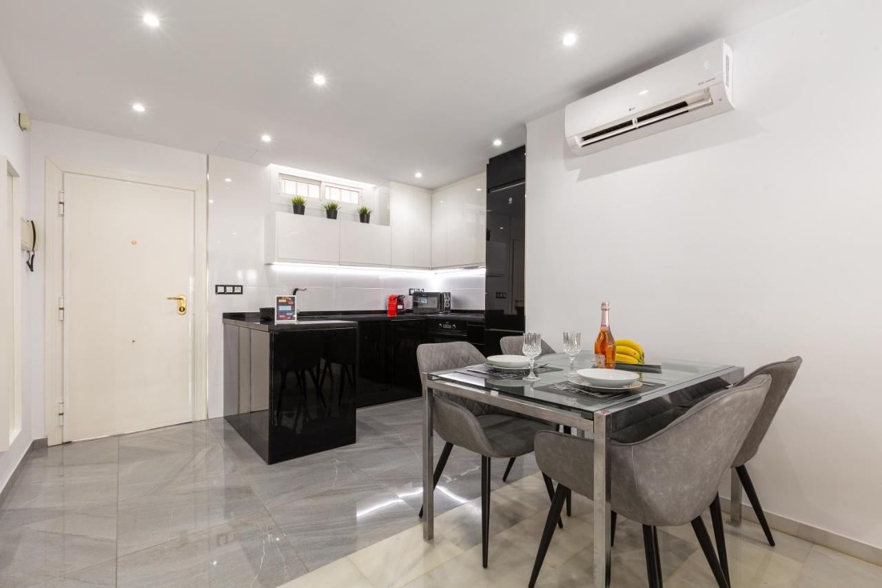 Апартаменты Apartamento La Victoria Малага Экстерьер фото
